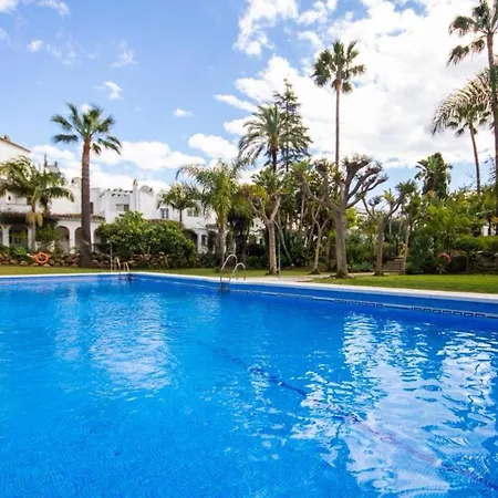 Pajaro Cantor Hoyo 16 Фуэнхирола