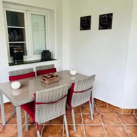 Pajaro Cantor Hoyo 16 *