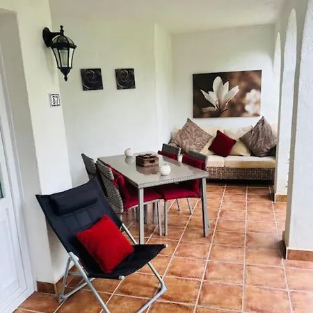 Pajaro Cantor Hoyo 16 Holiday home Fuengirola