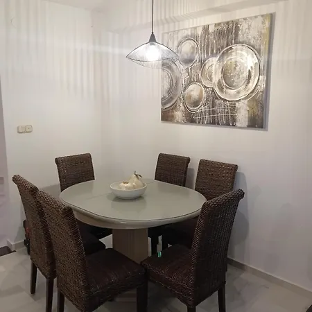 Pajaro Cantor Hoyo 16 Holiday home Fuengirola