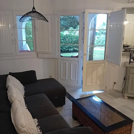 Pajaro Cantor Hoyo 16 Holiday home Fuengirola