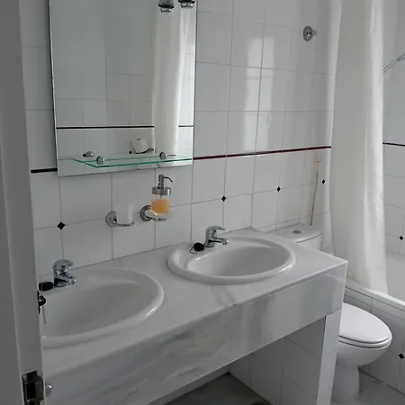 Pajaro Cantor Hoyo 16